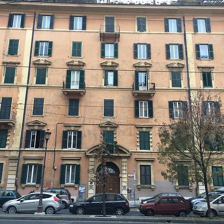 Colosseo Holiday House روما المظهر الخارجي الصورة