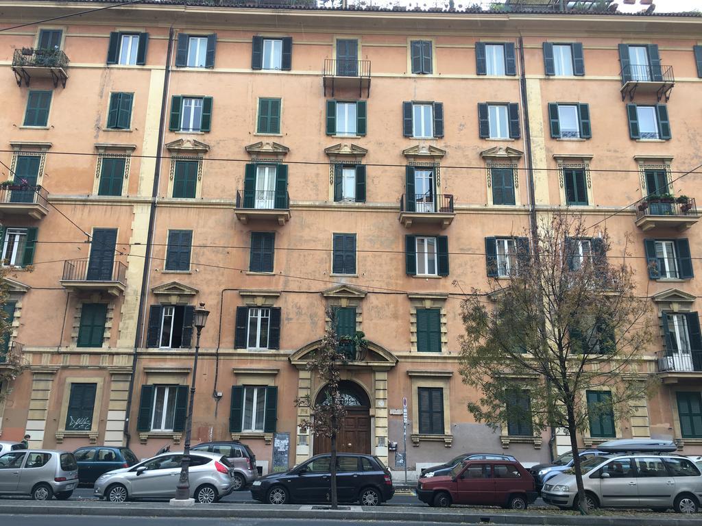 Colosseo Holiday House روما المظهر الخارجي الصورة